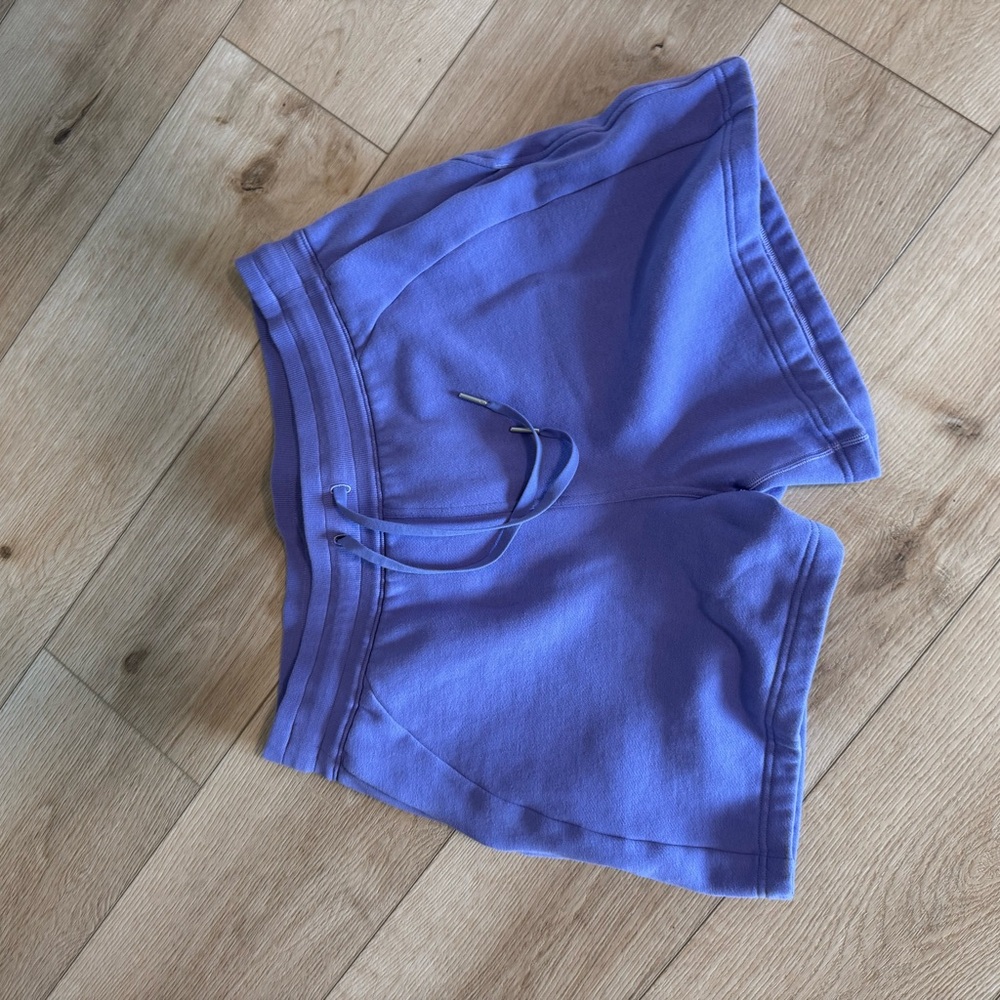 Lululemon Womens Scuba High Rise Short 5” purple, size 12